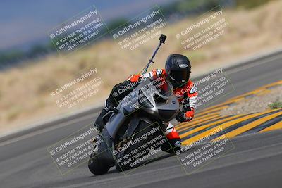 media/Sep-11-2022-SoCal Trackdays (Sun) [[81b7e951af]]/Turn 16 (945am)/